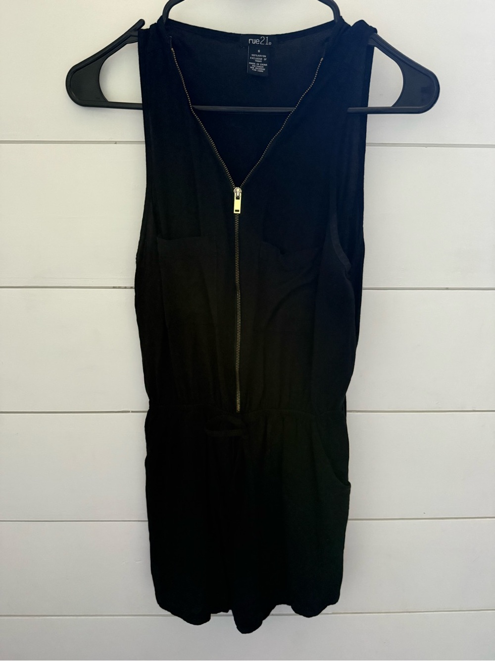 Rue21 Black Sleeveless Zip Romper with Front Pockets